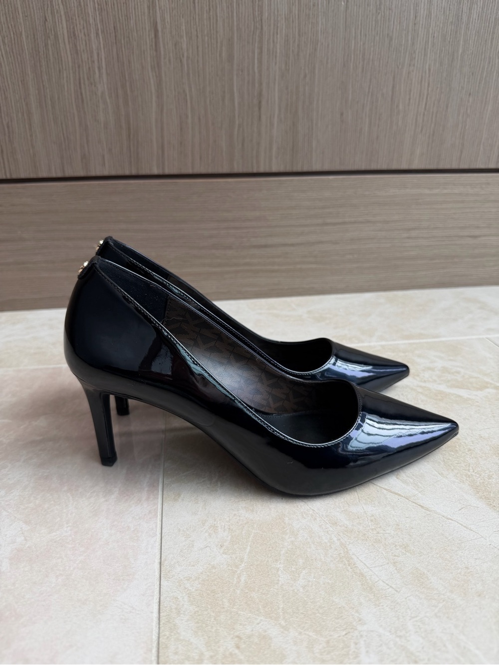 NWOB Michael Kors Black Patent Pointed-Toe Stiletto Pumps - Size 6.5